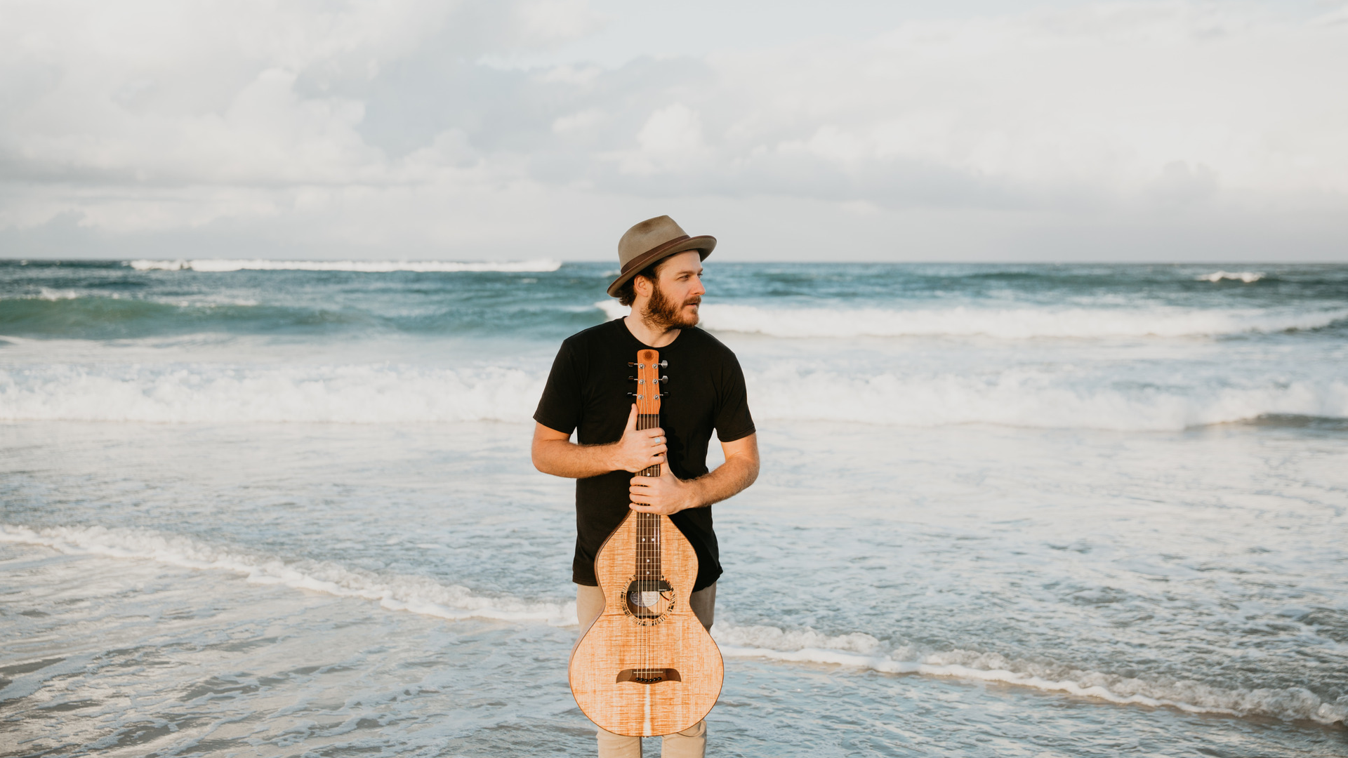 City Sounds: Pat Tierney, 23 August