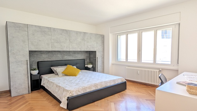 Ampia stanza con letto matrimoniale  – Via dei Mille, Trento